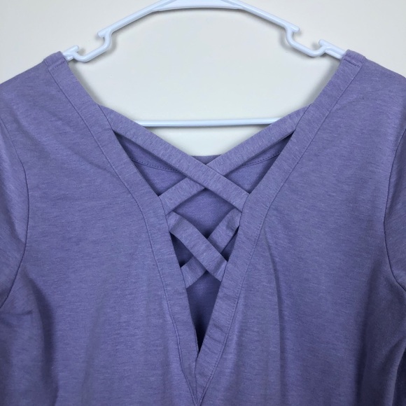 ✨Old Navy Active Sweater w/ Fun Back✨ - Picture 6 of 8